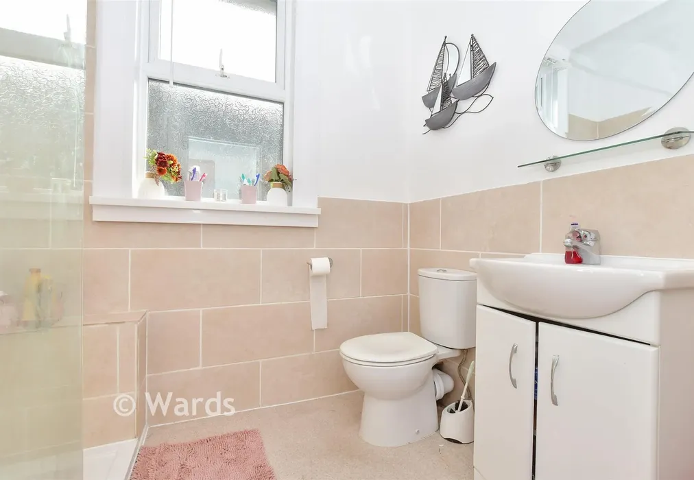 Bathroom - Buckland Avenue, Dover, Kent - Wards of Kent