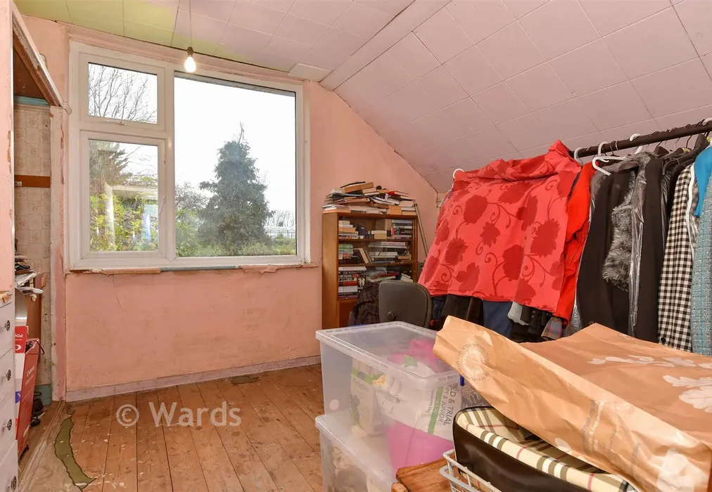 Bedroom 2 - Dartford Road, Horton Kirby, Kent - Wards of Kent