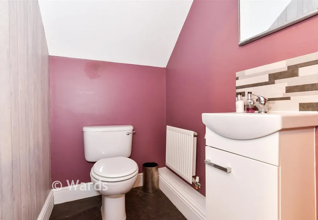 Cloakroom - Hereford Close, Kennington, Ashford, Kent - Wards of Kent