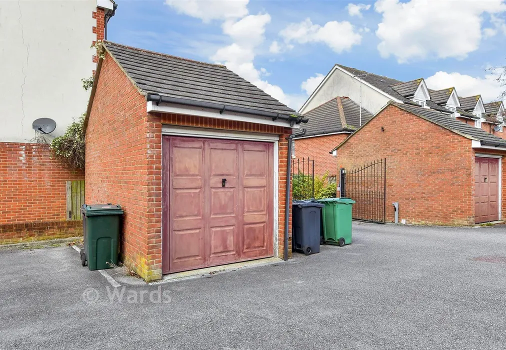 Garage - Hereford Close, Kennington, Ashford, Kent - Wards of Kent