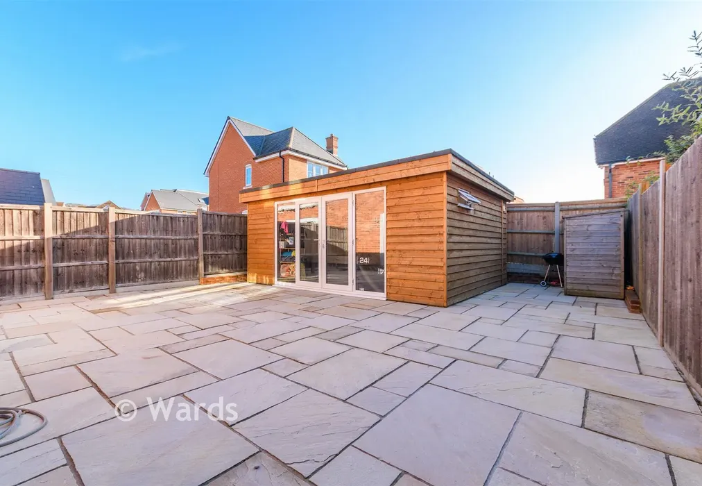 Rear Garden - Greystone Square, Wouldham, Rochester, Kent - Wards of Kent