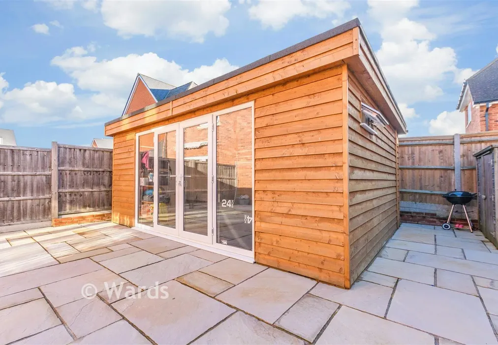 Outbuilding - Greystone Square, Wouldham, Rochester, Kent - Wards of Kent
