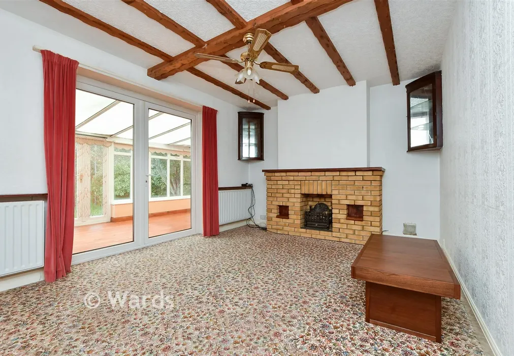 Lounge - Boleyn Avenue, Margate, Kent - Wards of Kent