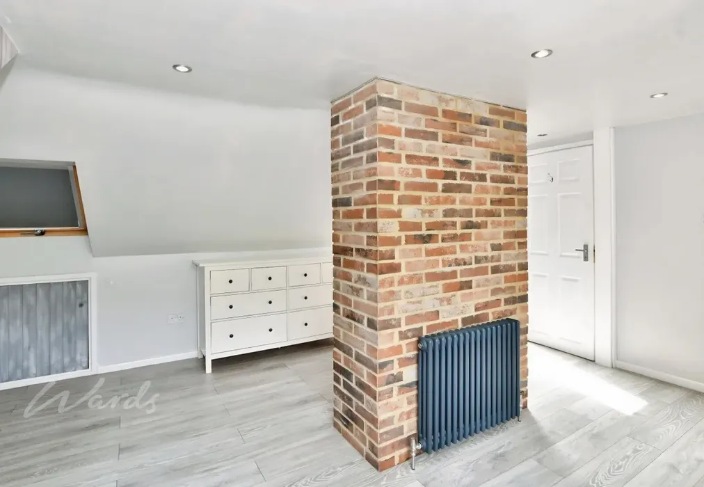 broomhill bedroom 4 - Broom Hill Road Rochester ME2 - Wards of Kent