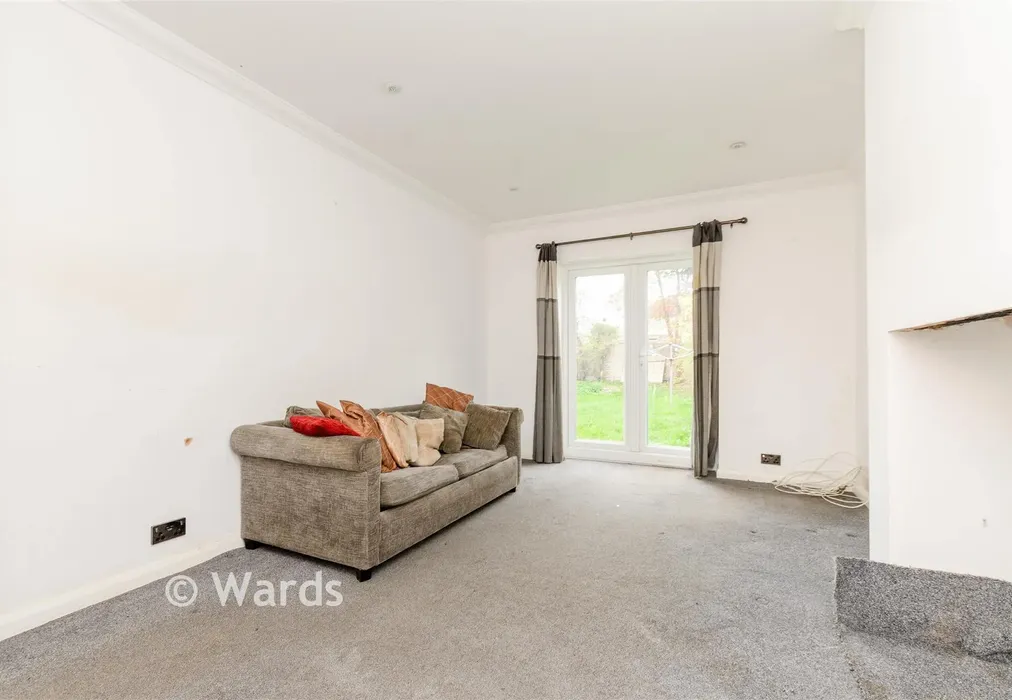 Lounge - Warden Road, Rochester, Kent - Wards of Kent