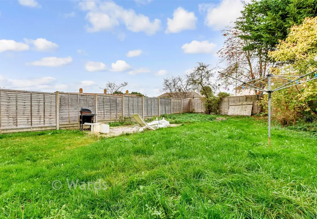 Rear Garden - Warden Road, Rochester, Kent - Wards of Kent