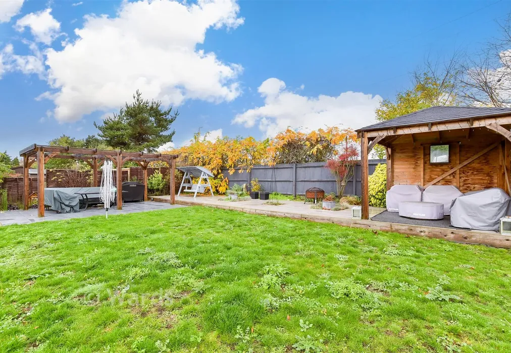 Rear Garden - Annie Road, Snodland, Kent - Wards of Kent