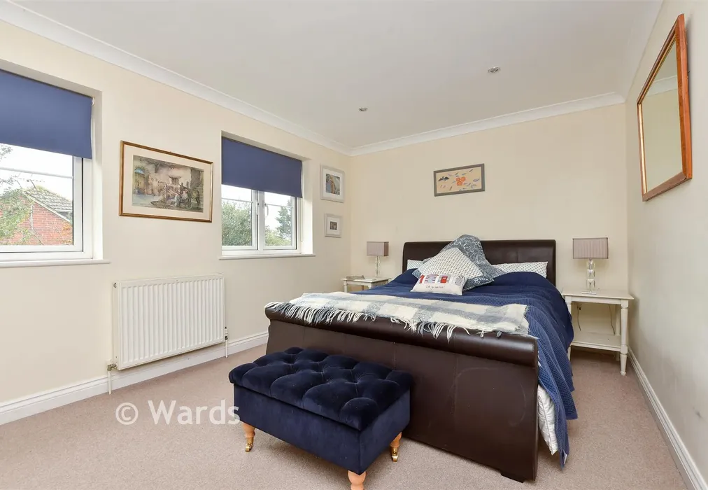 Bedroom 1 - Gordon Square, Birchington, Kent - Wards of Kent