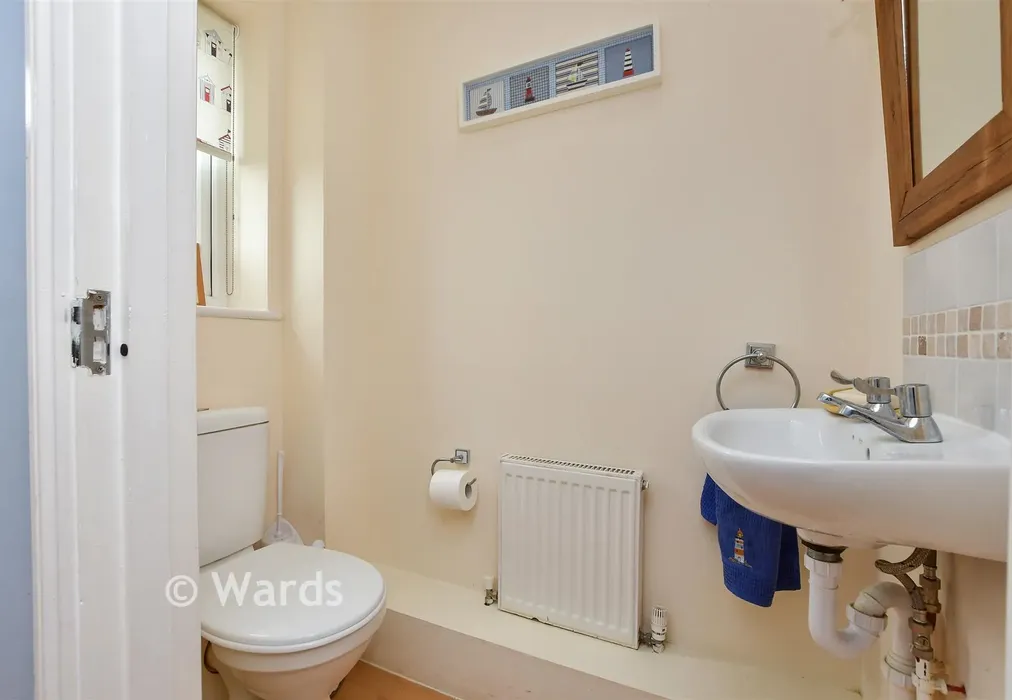 Cloakroom - Gordon Square, Birchington, Kent - Wards of Kent