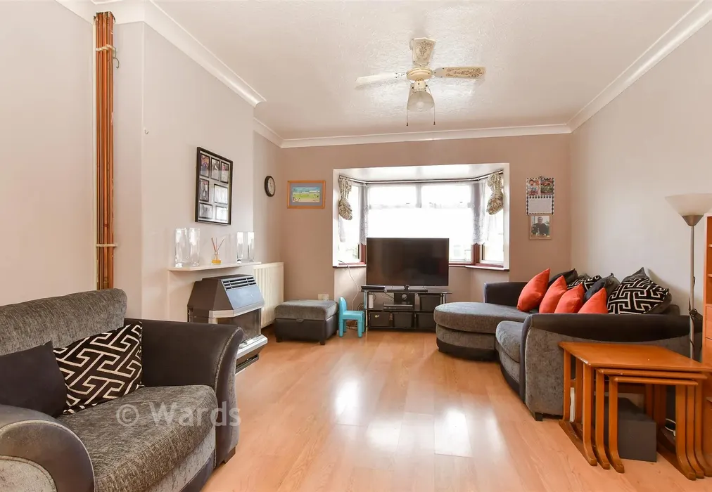 Lounge - Faygate Crescent, Bexleyheath, Kent - Wards of Kent