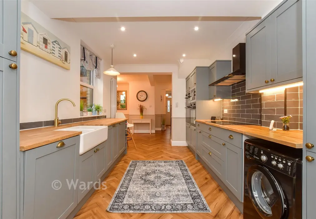 Kitchen - St. Patrick's Road, Deal, Kent - Wards of Kent