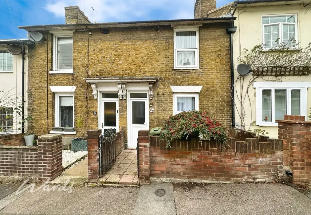 Front - Perryfield Street Maidstone ME14 - Wards of Kent