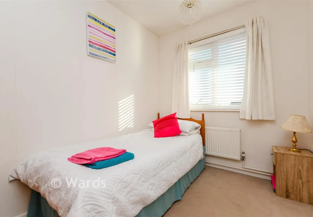Bedroom 3 - River Drive, Strood, Rochester, Kent - Wards of Kent