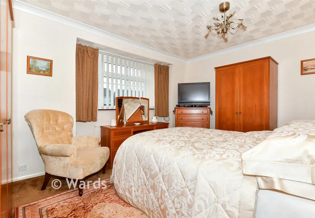 Bedroom 1 - Pembroke Road, Coxheath, Maidstone, Kent - Wards of Kent