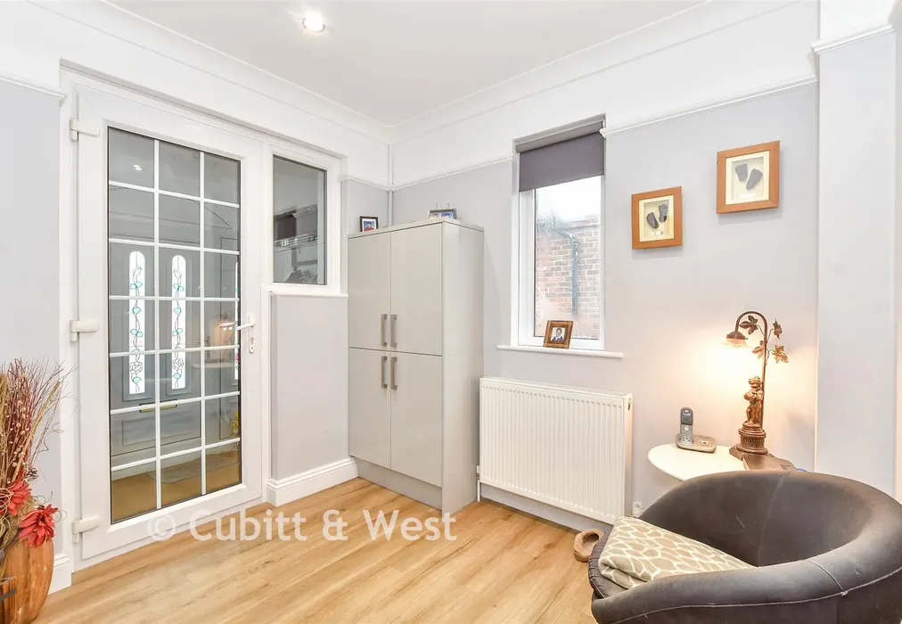 Hallway - Henry Avenue, Rustington, West Sussex - Wards of Kent