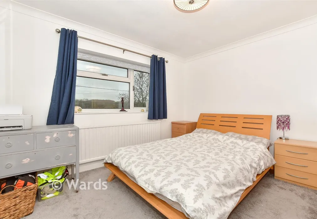 Bedroom 2 - Lower Street, Leeds, Maidstone, Kent - Wards of Kent