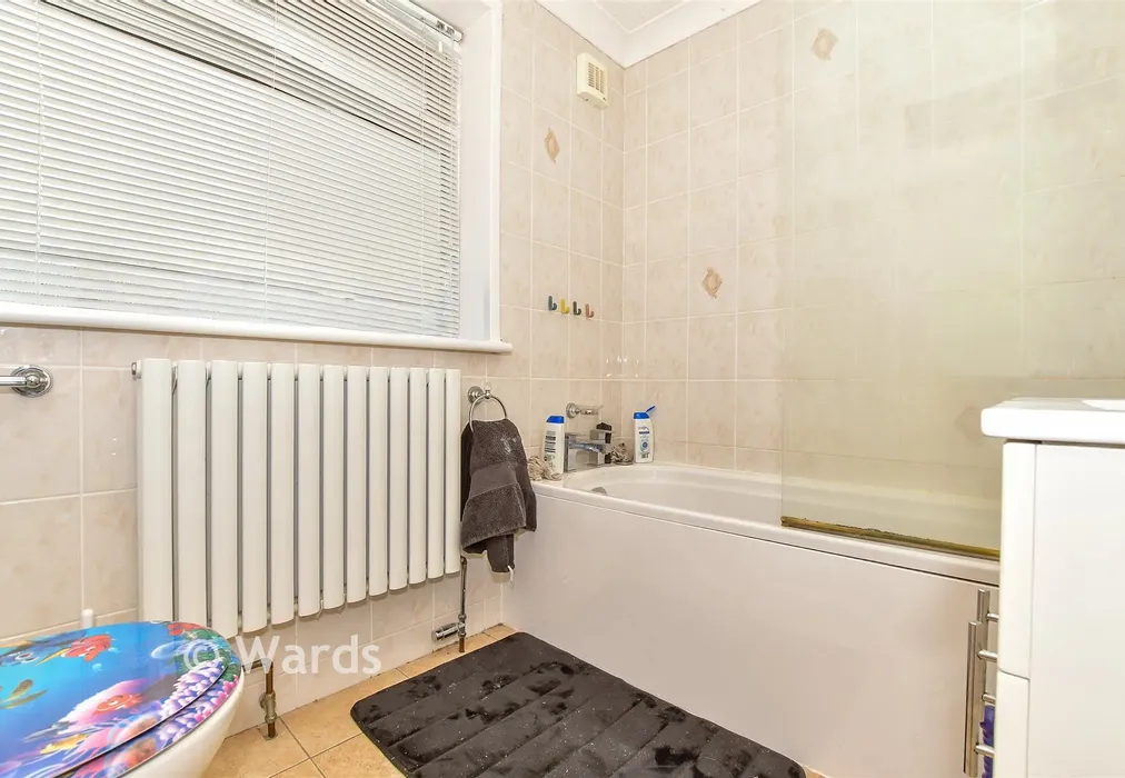 Bathroom - Brooks Way, Lydd, Romney Marsh, Kent - Wards of Kent