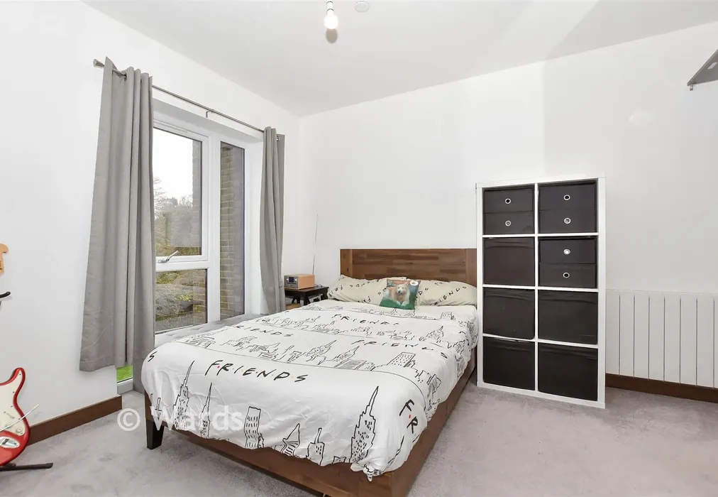 Bedroom - Maidstone, Mill Wood, Kent - Wards of Kent