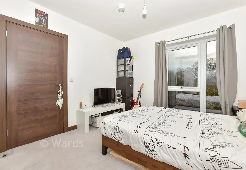Bedroom - Maidstone, Mill Wood, Kent - Wards of Kent