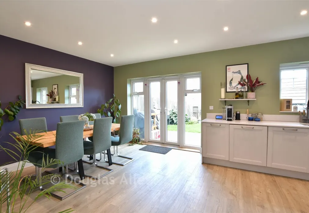 Kitchen/Dining Room - Archer Close, Coopersale, Essex - Wards of Kent
