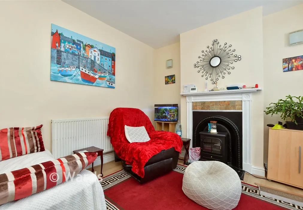 Lounge - Buckingham Road, Margate, Kent - Wards of Kent