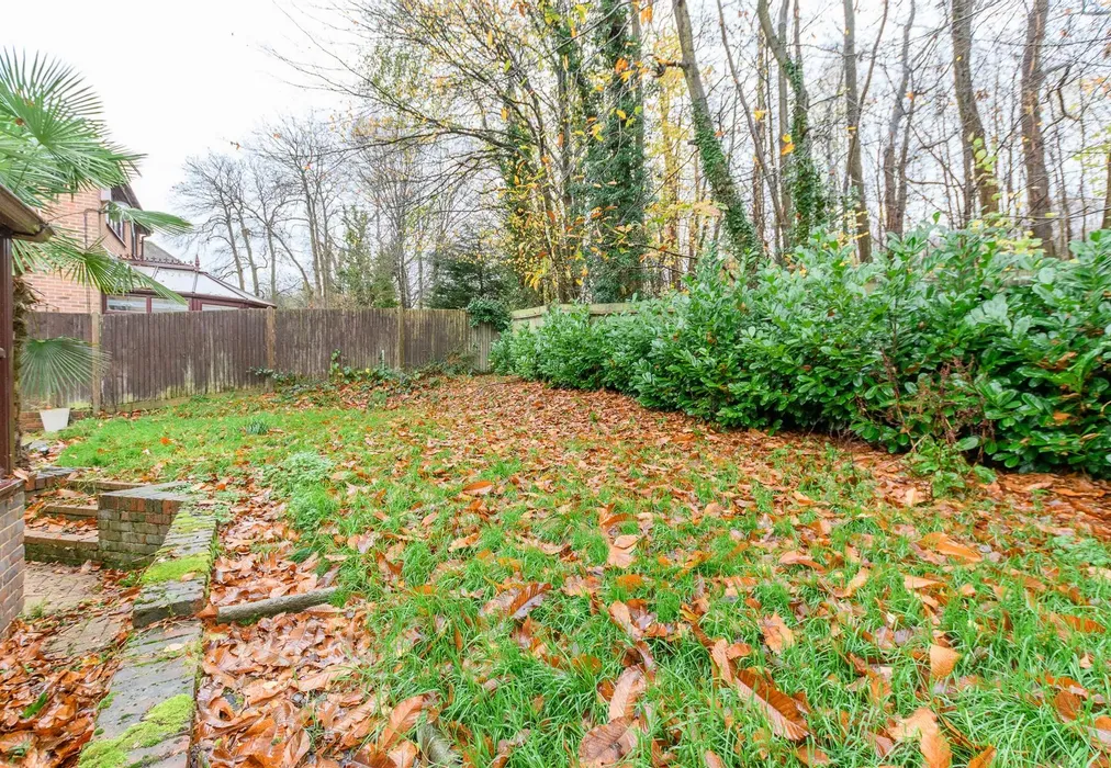 Rear Garden - Sandstone Rise, Walderslade, Chatham, Kent - Wards of Kent