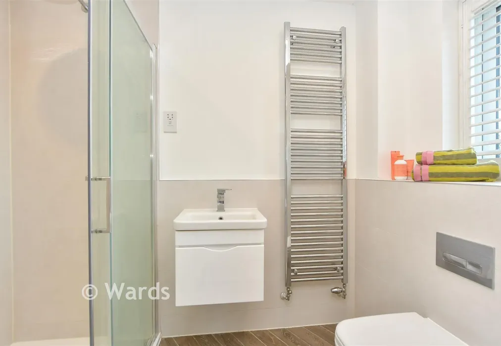 En-Suite Shower Room - Round Top Close, Cliffe Woods, Rochester, Kent - Wards of Kent
