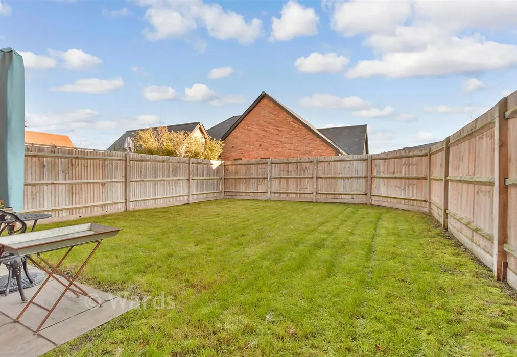 Rear Garden - Round Top Close, Cliffe Woods, Rochester, Kent - Wards of Kent