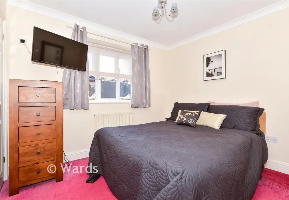 Bedroom 2 - Old Ashford Road, Lenham, Maidstone, Kent - Wards of Kent