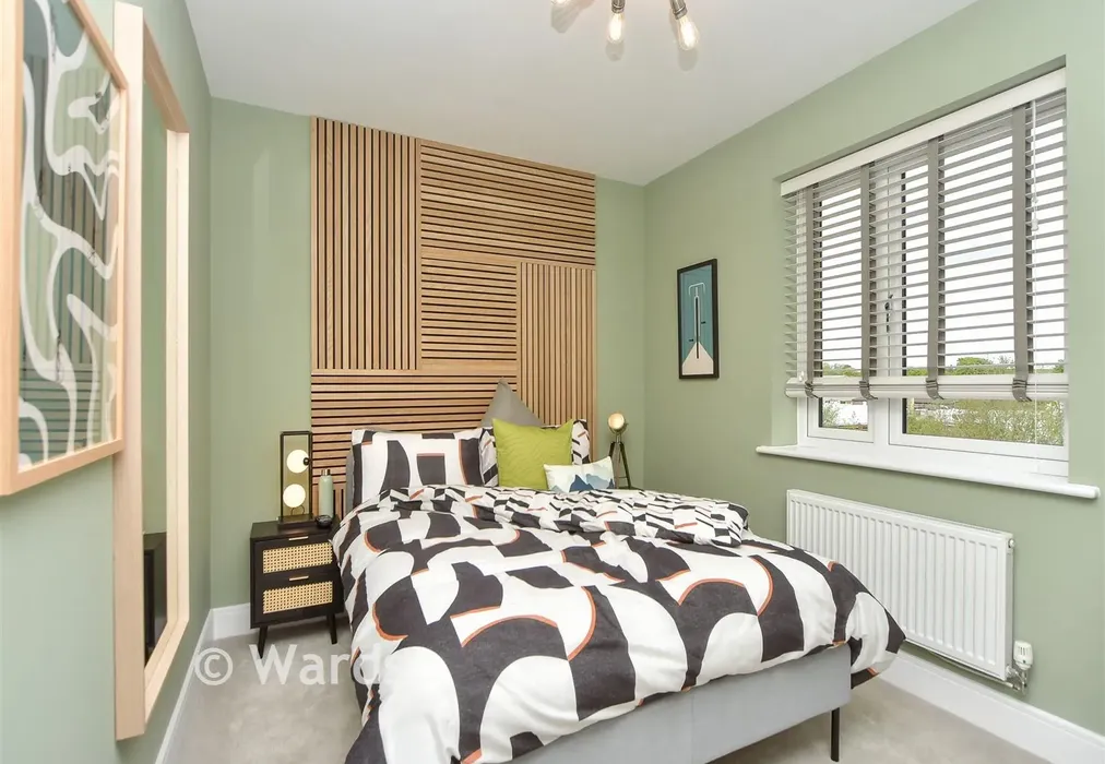 Bedroom 3 - Ham Road, Faversham Lakes, Faversham, Kent - Wards of Kent