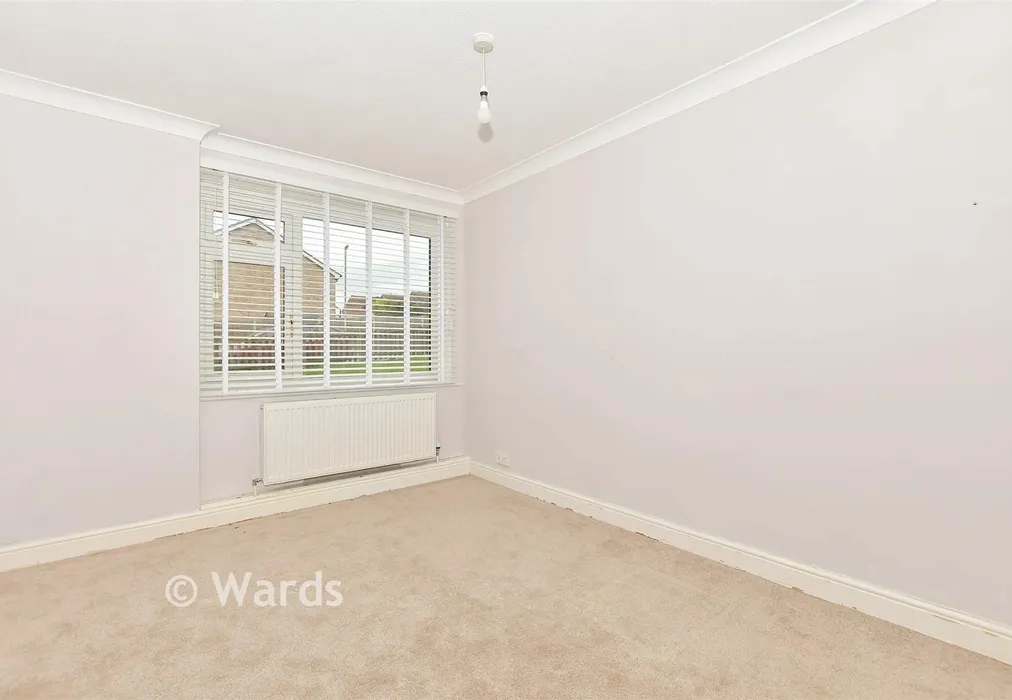 Bedroom 1 - Bingley Close, Snodland, Kent - Wards of Kent