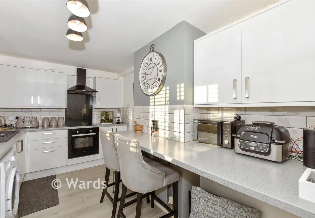 Kitchen - Medina Road, Ditton, Aylesford, Kent - Wards of Kent