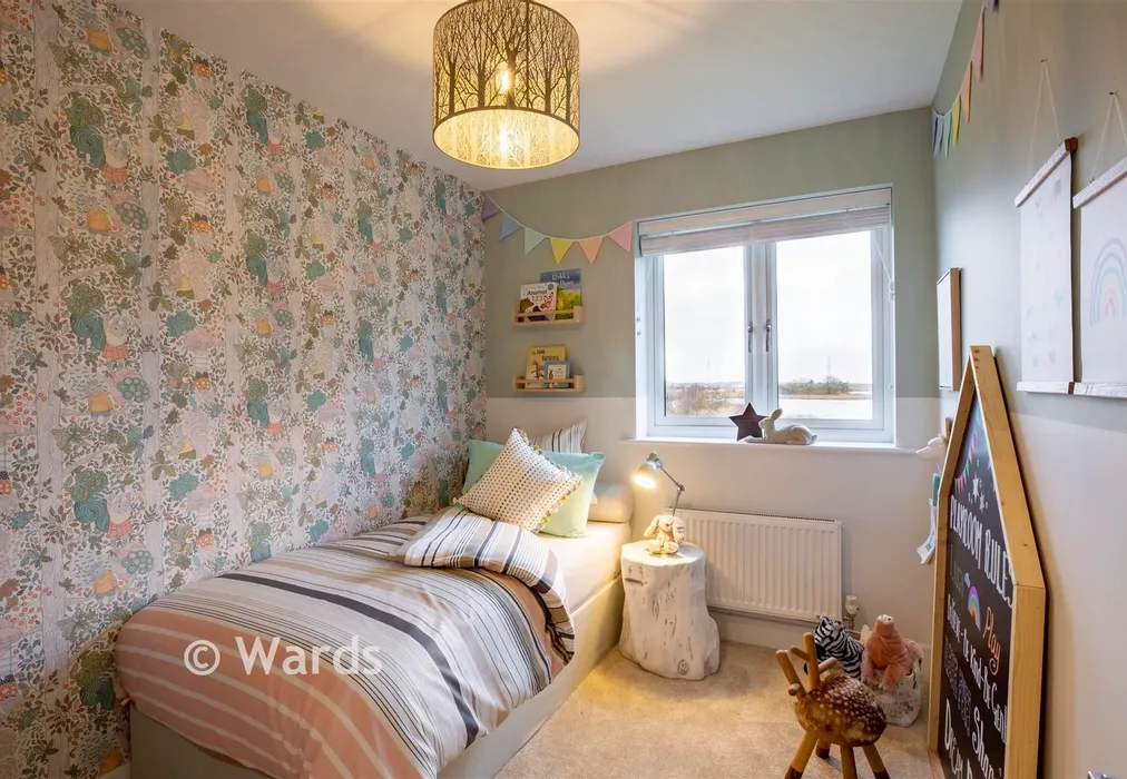 Bedroom 3 - Ham Road, Faversham Lakes, Faversham, Kent - Wards of Kent