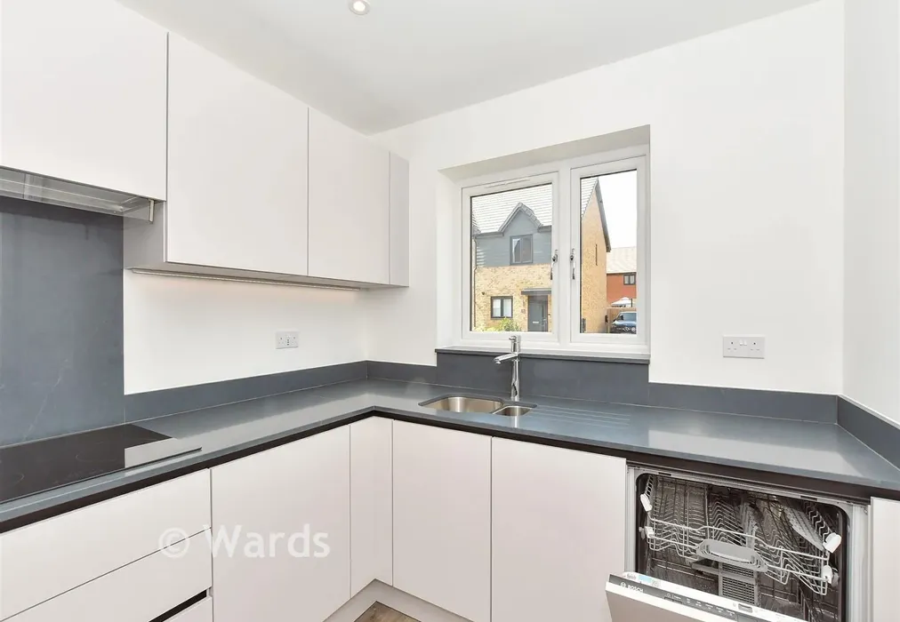 Kitchen - Ham Road, Faversham Lakes, Faversham, Kent - Wards of Kent