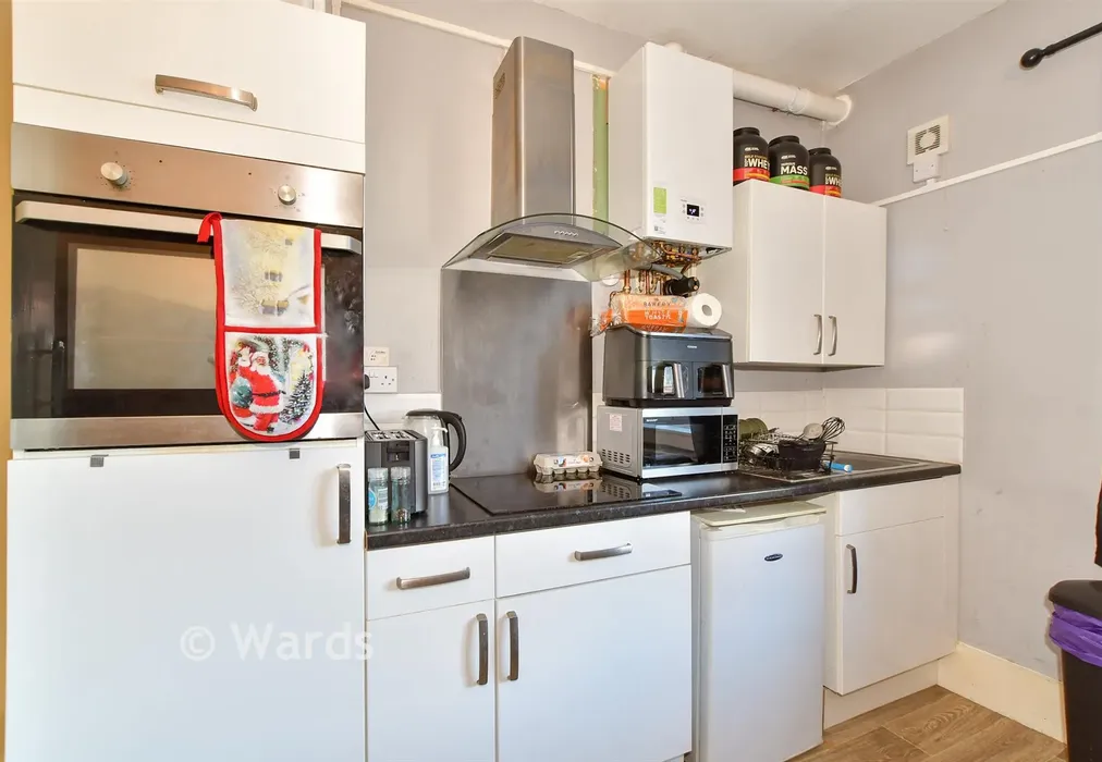 Lounge/ Kitchen - Broadmead Road, Folkestone, Kent - Wards of Kent