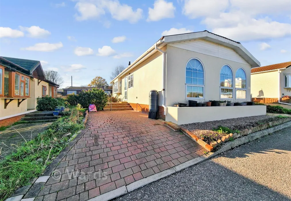 Driveway - London Road, West Kingsdown, Kent - Wards of Kent