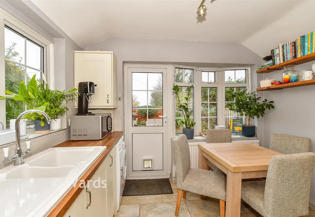 Kitchen - St. Andrew's Road, Littlestone, New Romney, Kent - Wards of Kent