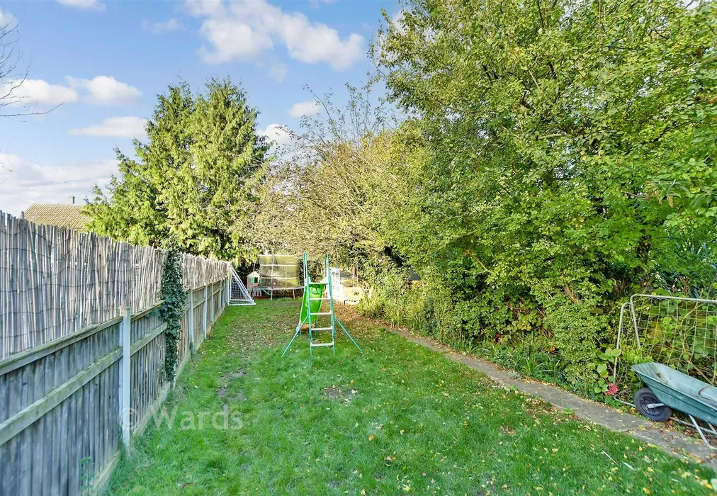 Rear Garden - Bull Lane, Newington, Sittingbourne, Kent - Wards of Kent