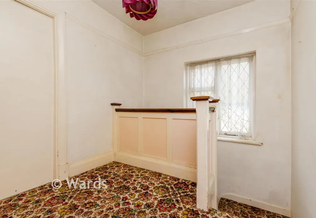 Landing - Eynsford Rise, Eynsford, Dartford, Kent - Wards of Kent