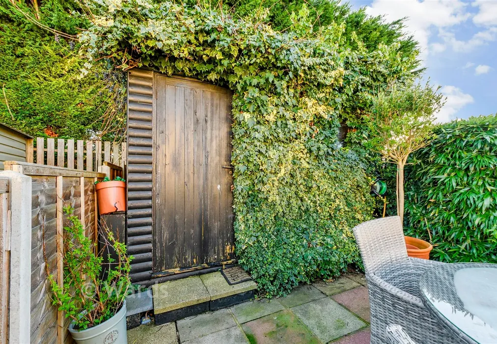 Workshop/Outbuildings - Basted, Sevenoaks, Kent - Wards of Kent