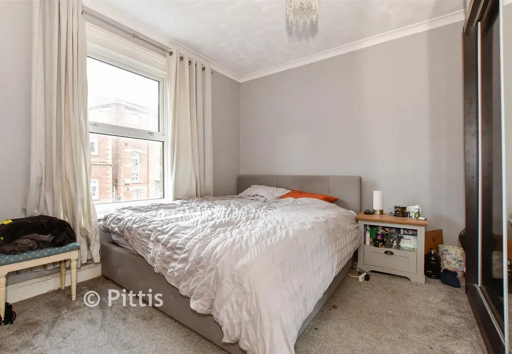 Bedroom 1 - Daniel Street, Ryde, Isle of Wight - Wards of Kent