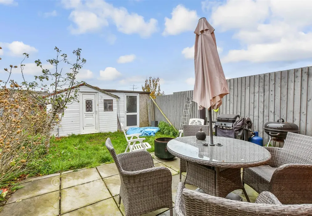 Rear Garden - Daniel Street, Ryde, Isle of Wight - Wards of Kent