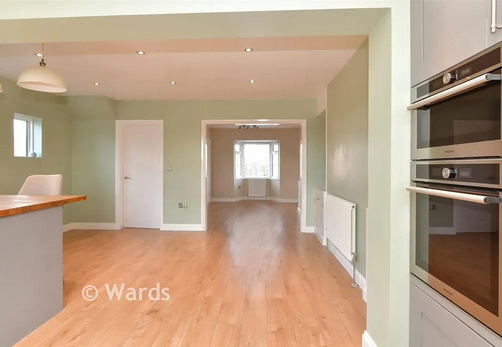 Kitchen/Dining Area - Golden Hill, Whitstable, Kent - Wards of Kent