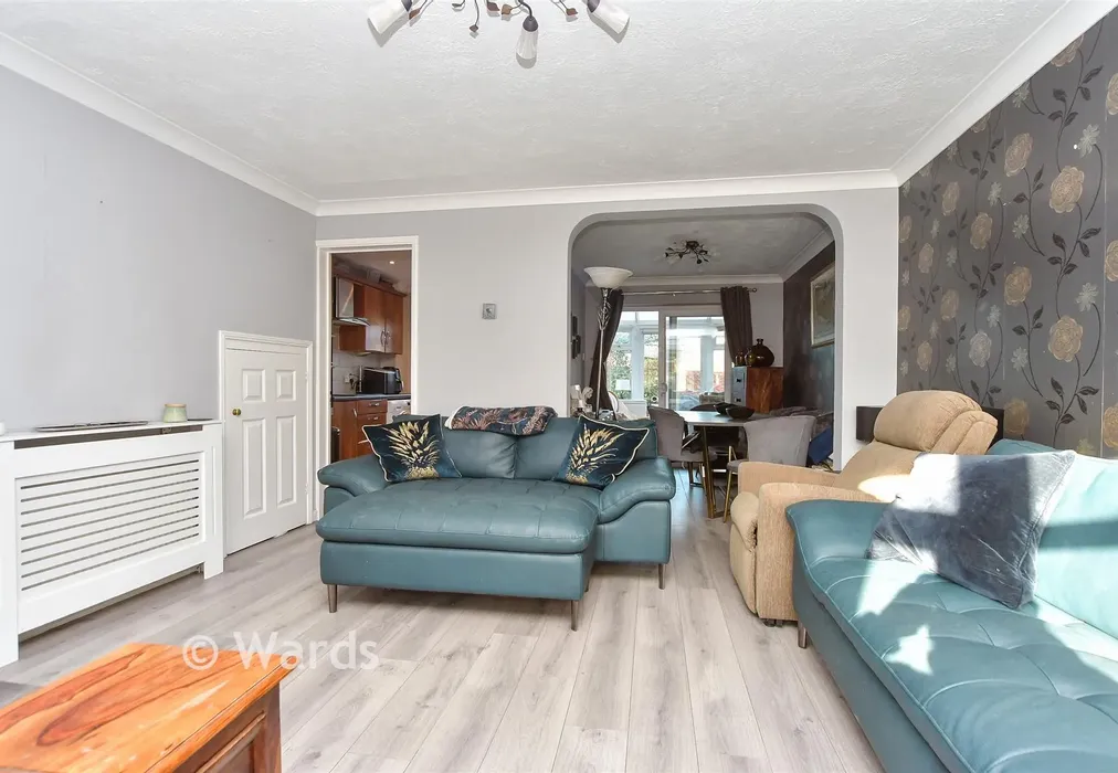 Lounge - Todd Crescent, Church Milton, Sittingbourne, Kent - Wards of Kent