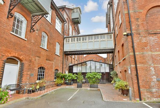 Court Street, Faversham, Kent - Wards of Kent