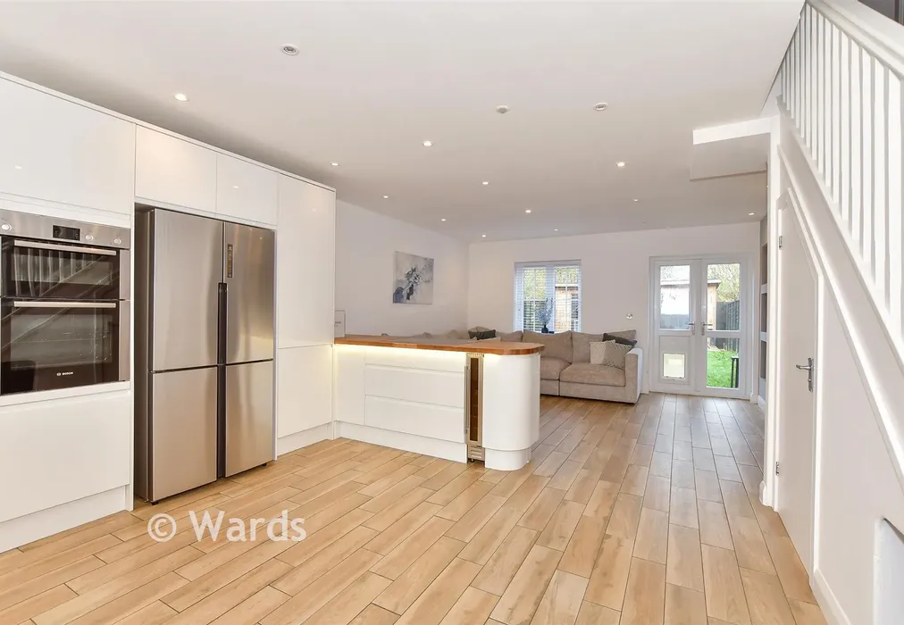 Kitchen - The Street, Adisham, Canterbury, Kent - Wards of Kent