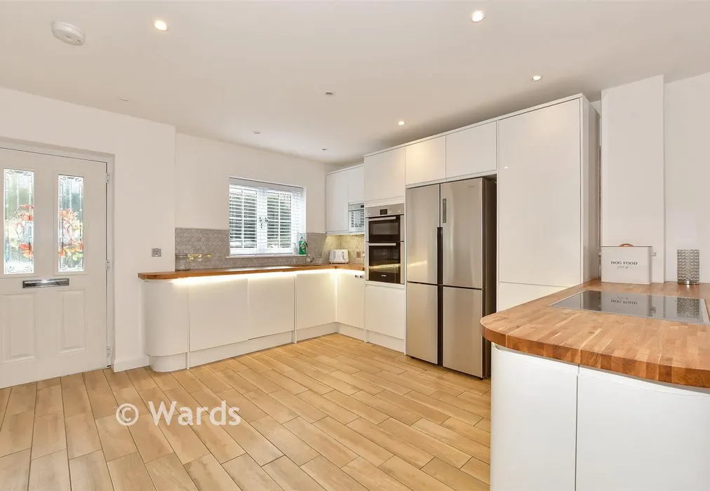 Kitchen - The Street, Adisham, Canterbury, Kent - Wards of Kent