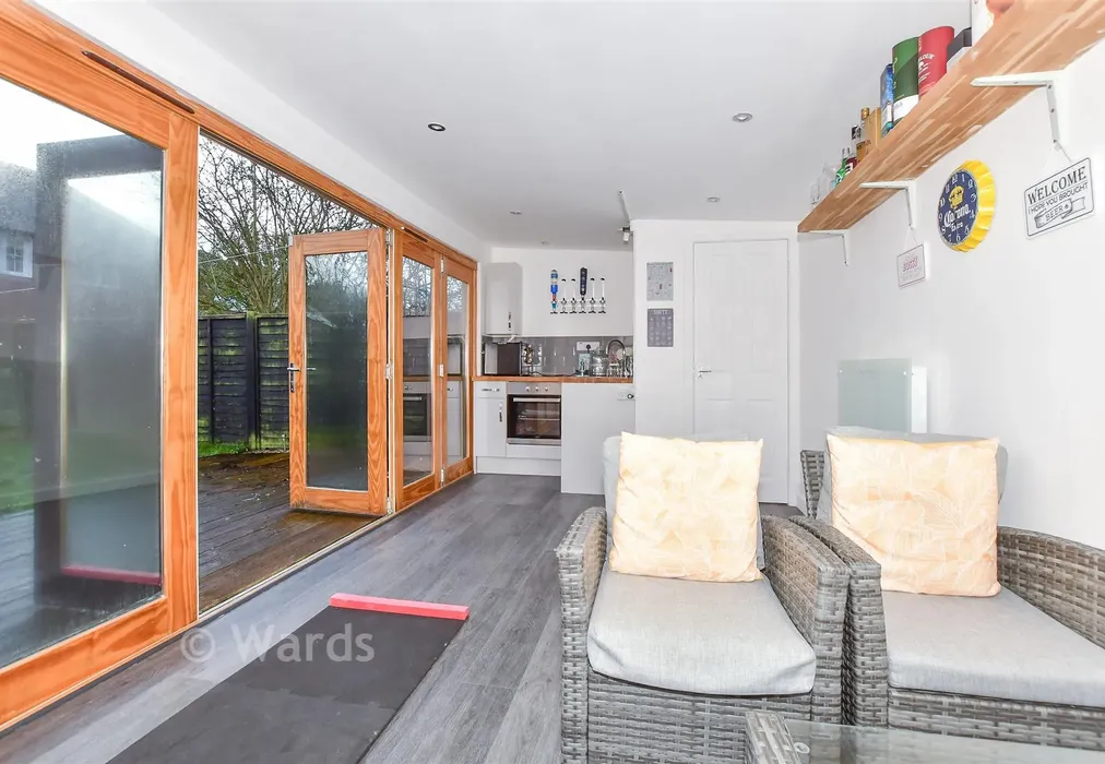 Room 1 - The Street, Adisham, Canterbury, Kent - Wards of Kent