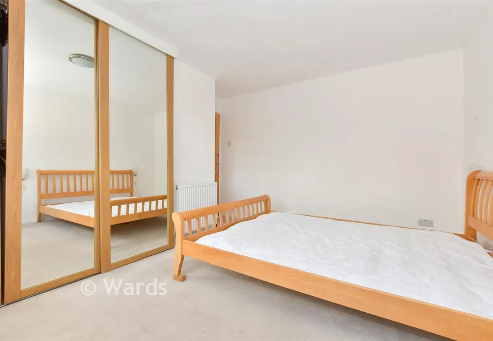 Bedroom 1 - Pilots Avenue, Deal, Kent - Wards of Kent