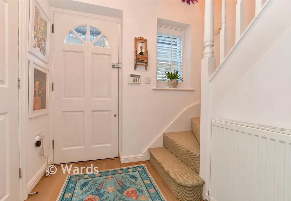 Entrance Hall - Swanfield Road, Whitstable, Kent - Wards of Kent